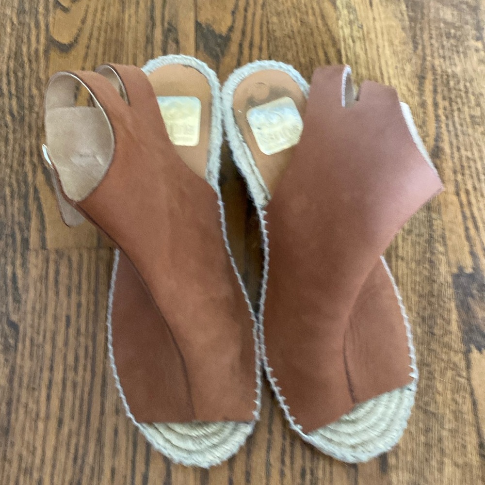 Kanna wemons's wdges